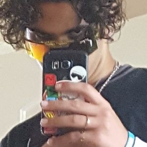 Meet your Posher, Evan